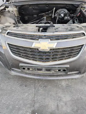 Foto de REJILLA DELANTERA CHEVROLET CRUZE 2.0 Diesel CAT (163 CV / 120 KW)