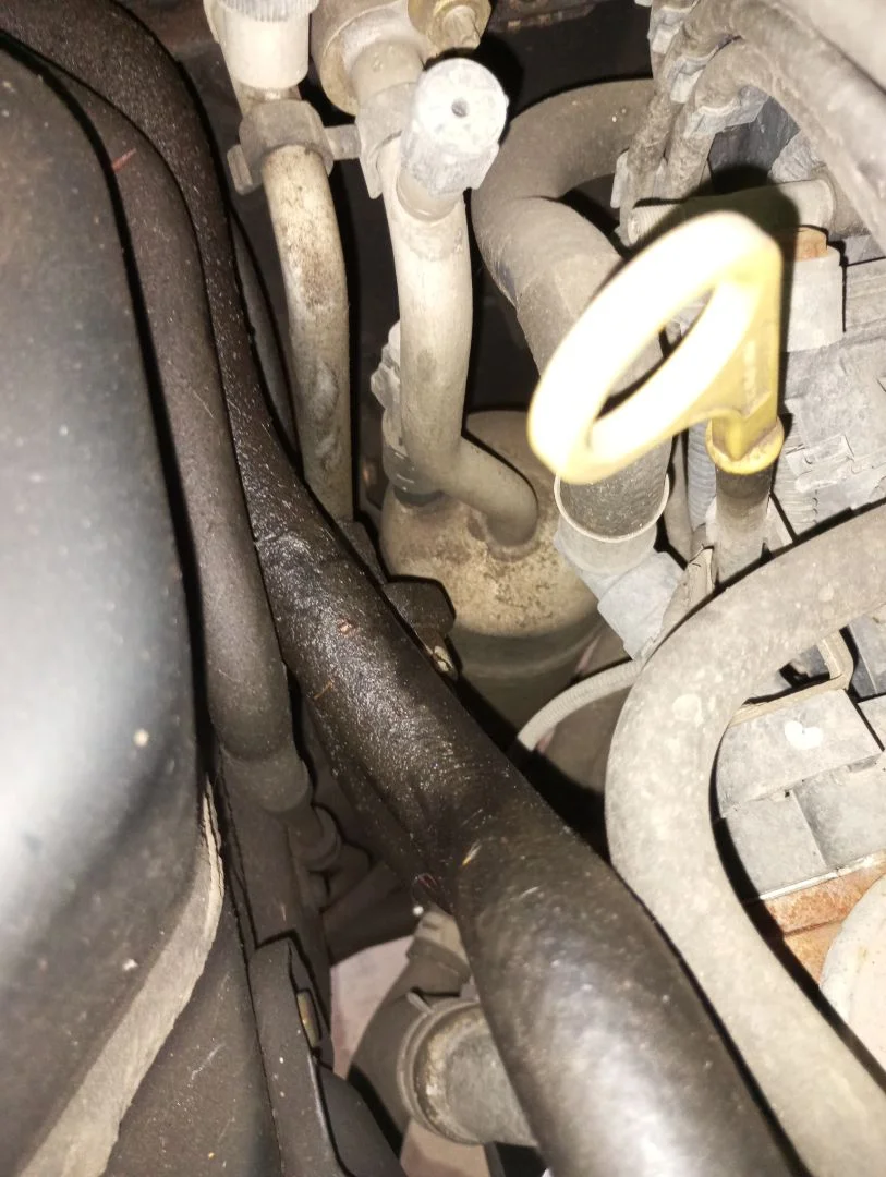 Foto de CONDENSADOR / RADIADOR AIRE ACONDICIONADO FORD KA (CCQ) 1.3 CAT (50 CV / 37 KW)