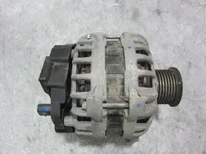 Foto de ALTERNADOR RENAULT CLIO IV GRANDTOUR 0.9 Energy (90 CV / 66 KW) referencia 231008593R foto 3