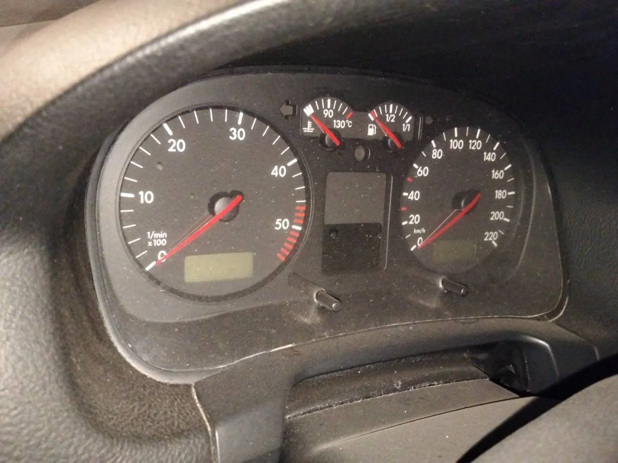 Foto de CUADRO INSTRUMENTOS VOLKSWAGEN GOLF IV BERLINA (1J1)(10.1997)