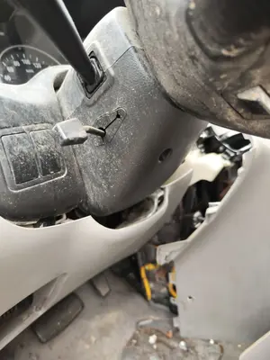 Foto de COLUMNA DIRECCION KIA CARNIVAL 2.9 CRDi CAT (185 CV / 136 KW) referencia 563104D200