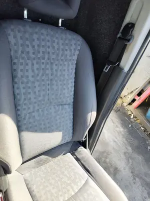 Foto de ASIENTO DELANTERO IZQUIERDO MERCEDES-BENZ VANEO (BM 414) COMPACT VAN 1.7 CDI Diesel CAT (75 CV / 55 KW) foto 2