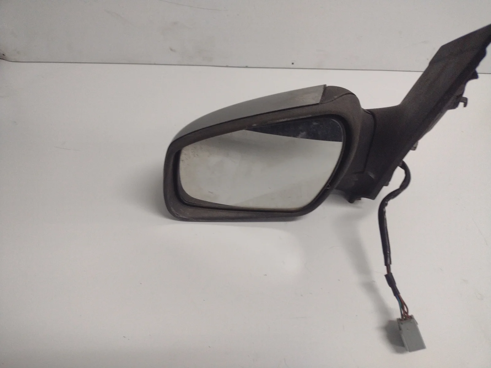 Foto de RETROVISOR IZQUIERDO FORD FOCUS BERLINA (CAP) 2.0 TDCi CAT (136 CV / 100 KW) referencia 1376304