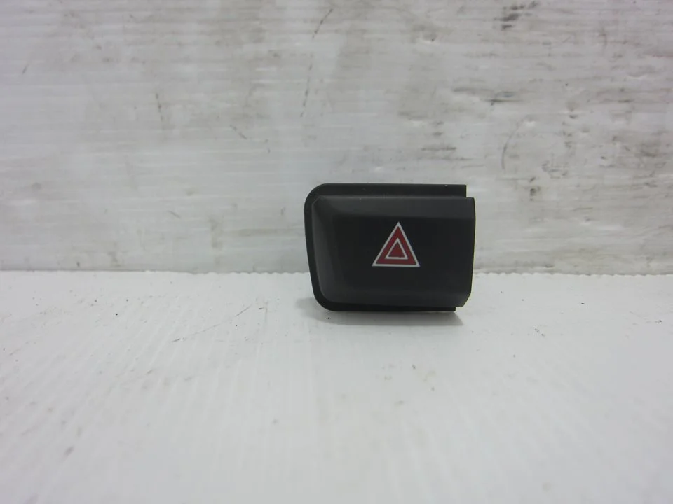 Foto de WARNING PEUGEOT 208 1.4 HDi FAP (68 CV / 50 KW) referencia 96750916Z0