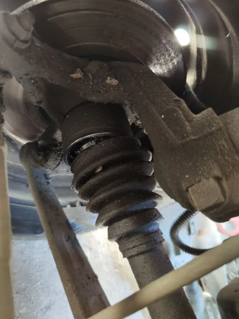 Foto de PINZA DE FRENO DELANTERA IZQUIERDA PEUGEOT 206 1.4 (75 CV / 55 KW) referencia 4400N8