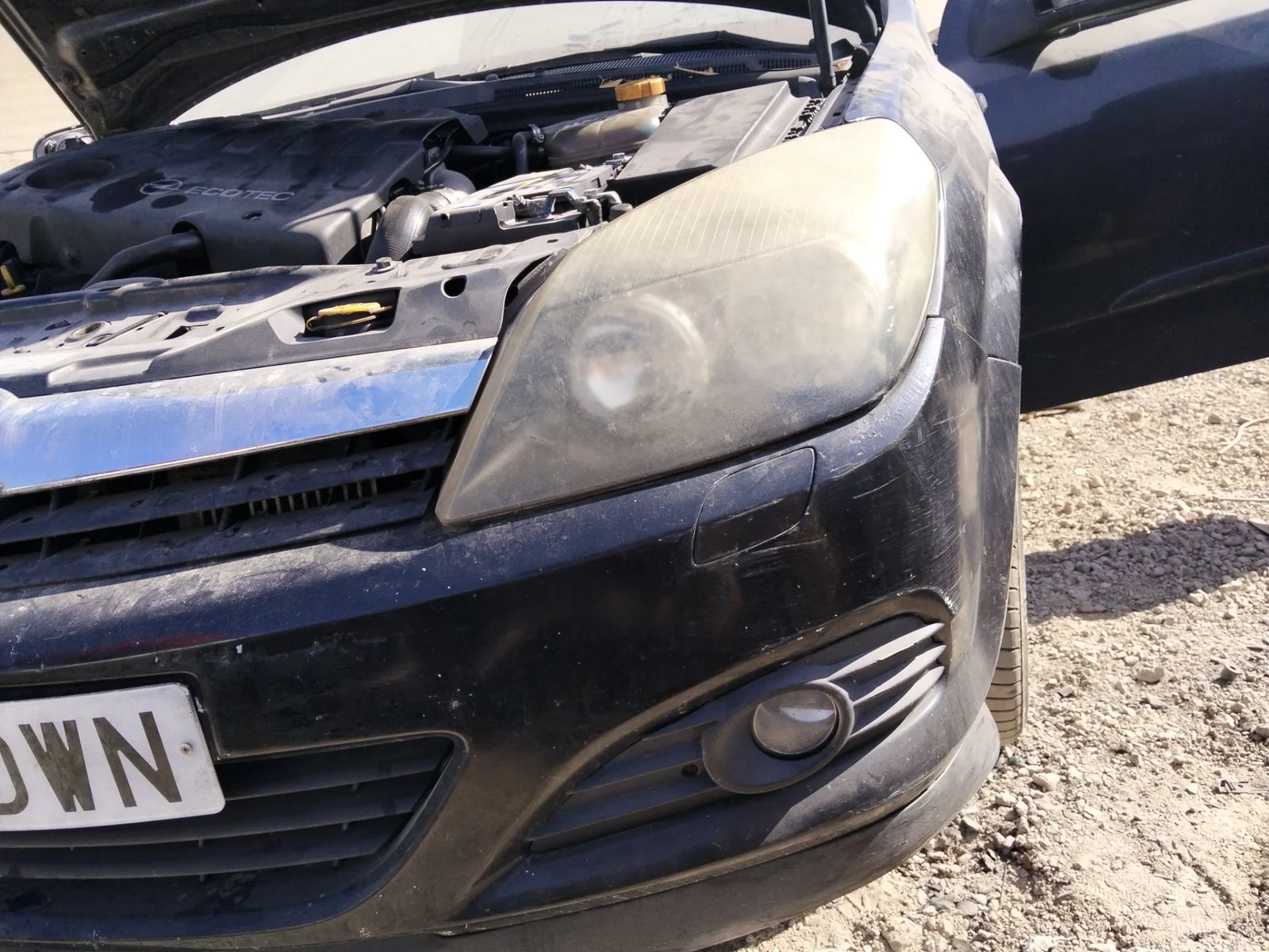 Foto de FARO ANTINIEBLA IZQUIERDO OPEL ASTRA H GTC 1.9 CDTI (120 CV / 88 KW)