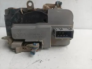 Foto de CERRADURA PUERTA DELANTERA DERECHA PEUGEOT PARTNER (S1)(07.1996) 1.9 Diesel (69 CV / 51 KW) referencia AVD1 foto 4