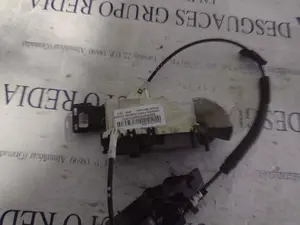 Foto de CERRADURA PUERTA DELANTERA IZQUIERDA PEUGEOT 3008 1.6 HDi FAP CAT (9HZ / DV6TED4) (109 CV / 80 KW) referencia 833318