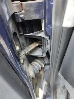 Foto de RETENEDOR PUERTA SEAT ALHAMBRA (7V9) 1.9 TDI (116 CV / 85 KW)