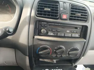 Foto de SISTEMA AUDIO / RADIO CD MITSUBISHI SPACE STAR (DG0) 1.6 CAT (98 CV / 72 KW)