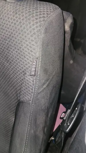 Foto de ASIENTO DELANTERO IZQUIERDO VOLKSWAGEN PASSAT VARIANT (3C5) 2.0 TDI (140 CV / 103 KW) foto 3