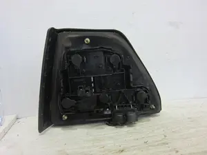 Foto de PILOTO TRASERO DERECHO VOLKSWAGEN GOLF II (191/193) 1.6 Diesel (CR. JK. JP) (54 CV / 40 KW) referencia 191945258 foto 4