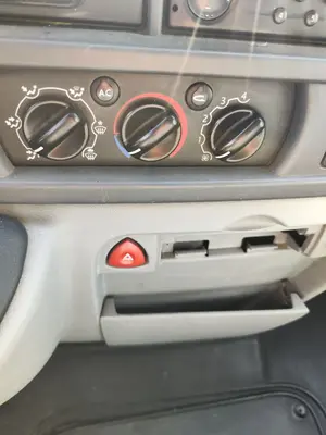 Foto de MANDO CALEFACCION / AIRE ACONDICIONADO NISSAN INTERSTAR (X70) 2.5 dCi Diesel CAT (114 CV / 84 KW)