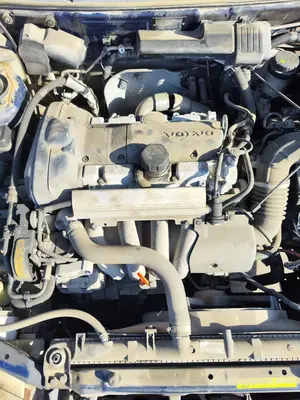 Foto de MOTOR COMPLETO VOLVO S40 BERLINA 1.6 CAT (109 CV / 80 KW) referencia B4164S2