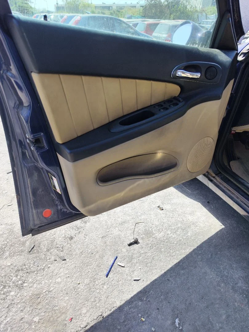 Foto de GUARNECIDO PUERTA DELANTERA IZQUIERDA ALFA ROMEO 156 SPORTWAGON 2.4 JTD CAT (175 CV / 129 KW) referencia 0156046850