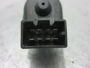 Foto de MANDO RETROVISOR RENAULT CLIO II FASE II (B/CB0) 1.2 (58 CV / 43 KW) referencia 7700429992 foto 3