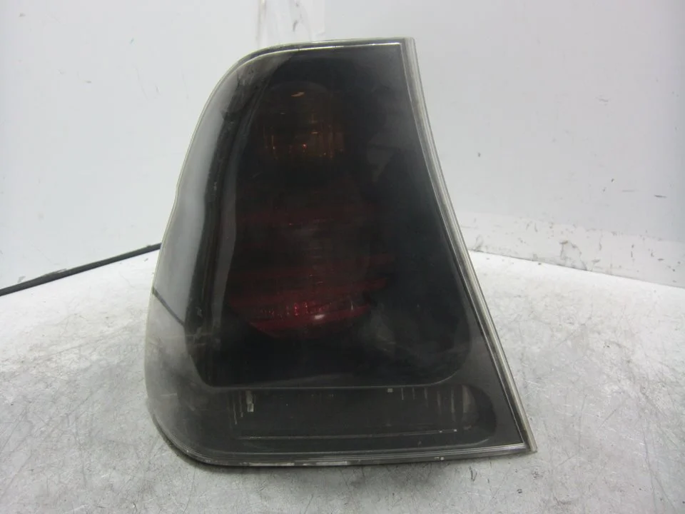 Foto de PILOTO TRASERO IZQUIERDO BMW SERIE 3 COMPACTO (E46) M47N204D4 referencia 285701