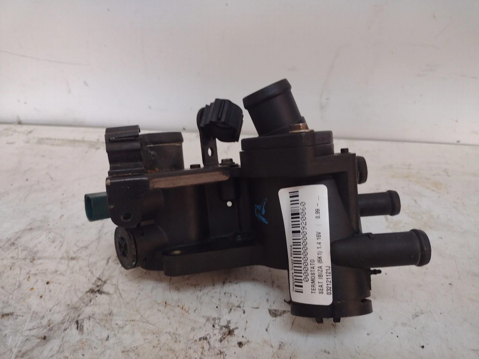Foto de TERMOSTATO SEAT IBIZA (6K1) referencia 032121121J