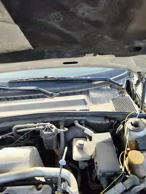 Foto de BRAZO LIMPIA DELANTERO IZQUIERDO OPEL VECTRA B BERLINA 2.0 DTI (101 CV / 74 KW) referencia 90504174