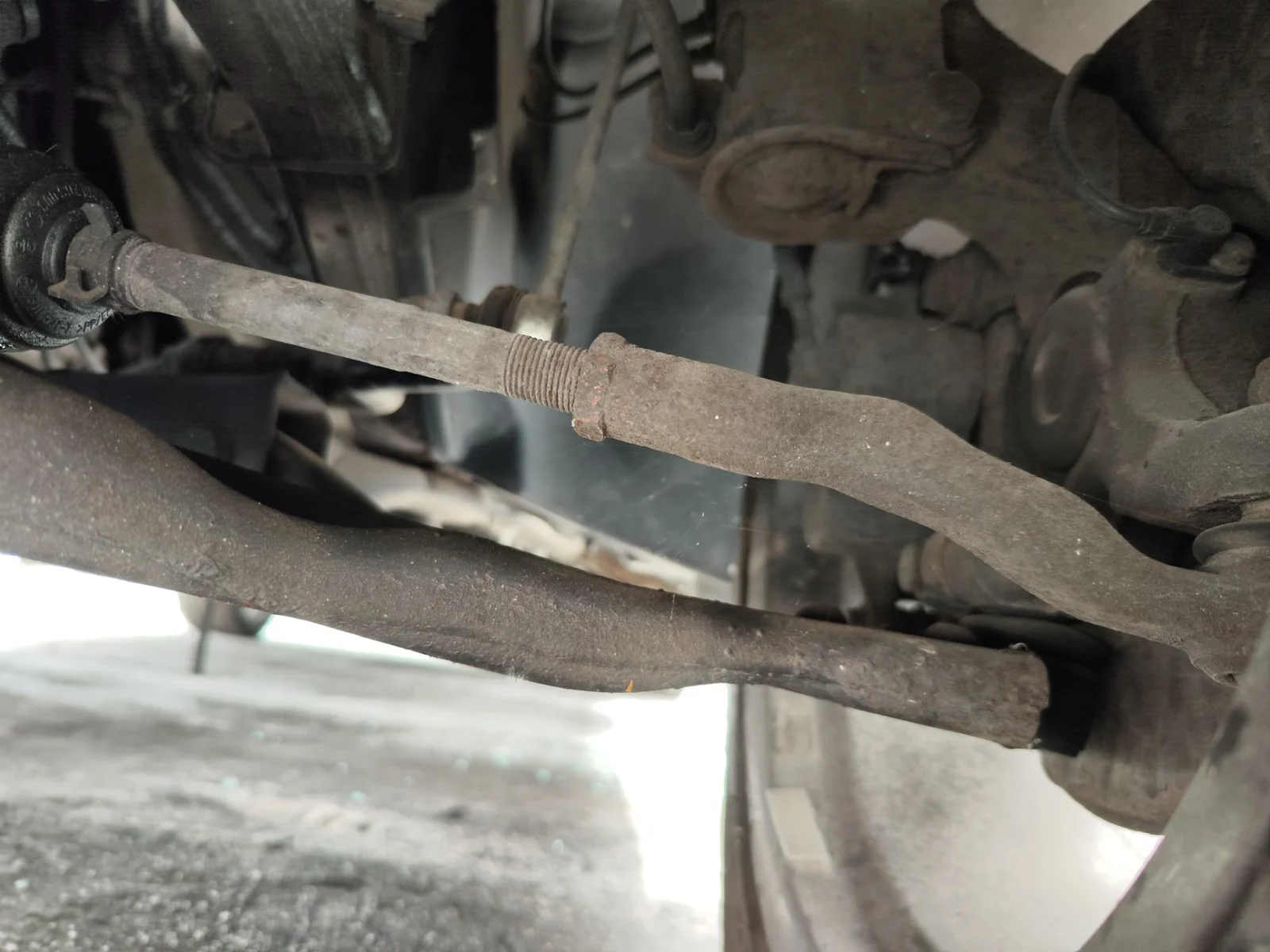 Foto de BRAZO SUSPENSION DELANTERO IZQUIERDO MERCEDES-BENZ VIANO (639) 2.1 CDI CAT (150 CV / 110 KW)
