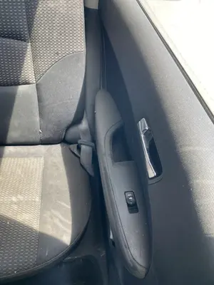 Foto de MANDO ELEVALUNAS TRASERO IZQUIERDO HYUNDAI I30 (FD) 1.4 CAT (109 CV / 80 KW)