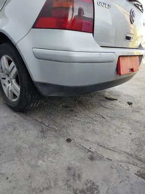 Foto de PARAGOLPES TRASERO VOLKSWAGEN GOLF IV BERLINA (1J1)(10.1997) 1.9 TDI (131 CV / 96 KW) foto 4