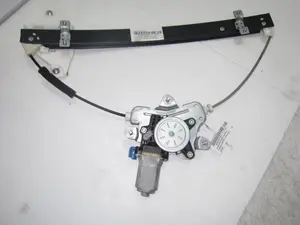 Foto de ELEVALUNAS TRASERO DERECHO CHEVROLET CAPTIVA 2.2 Diesel CAT (184 CV / 135 KW) referencia 25937970