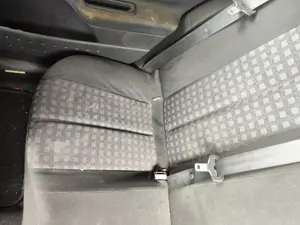 Foto de ENGANCHE CINTURON TRASERO DERECHO RENAULT MEGANE II GRANDTOUR 1.5 dCi Diesel CAT (86 CV / 63 KW)