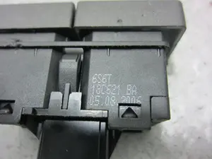 Foto de INTERRUPTOR FORD FIESTA (CBK) 1.3 CAT (69 CV / 51 KW) referencia 6S6T18C621BA foto 2