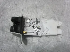 Foto de CERRADURA MALETERO / PORTON MITSUBISHI ASX (GA0W) 1.6 CAT (117 CV / 86 KW) referencia A147218 foto 5