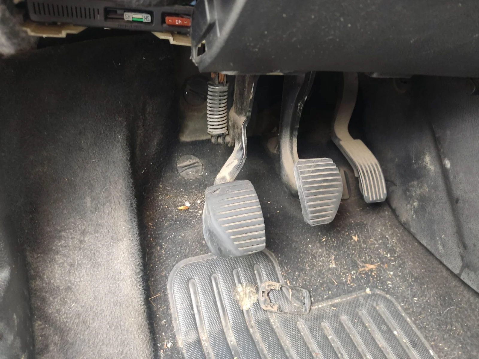 Foto de PEDAL FRENO PEUGEOT 207 1.6 HDi FAP CAT (9HZ / DV6TED4) (109 CV / 80 KW)