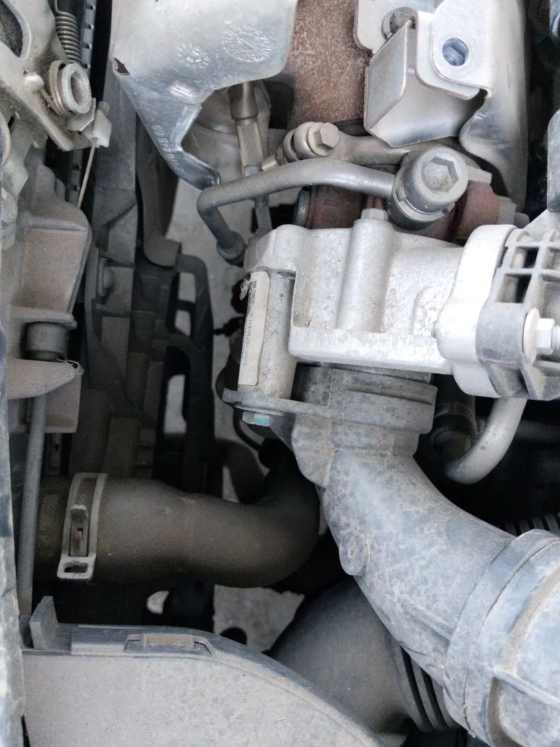 Foto de MOTOR ARRANQUE CITROEN C4 CACTUS 1.2 12V VTi (82 CV / 60 KW)