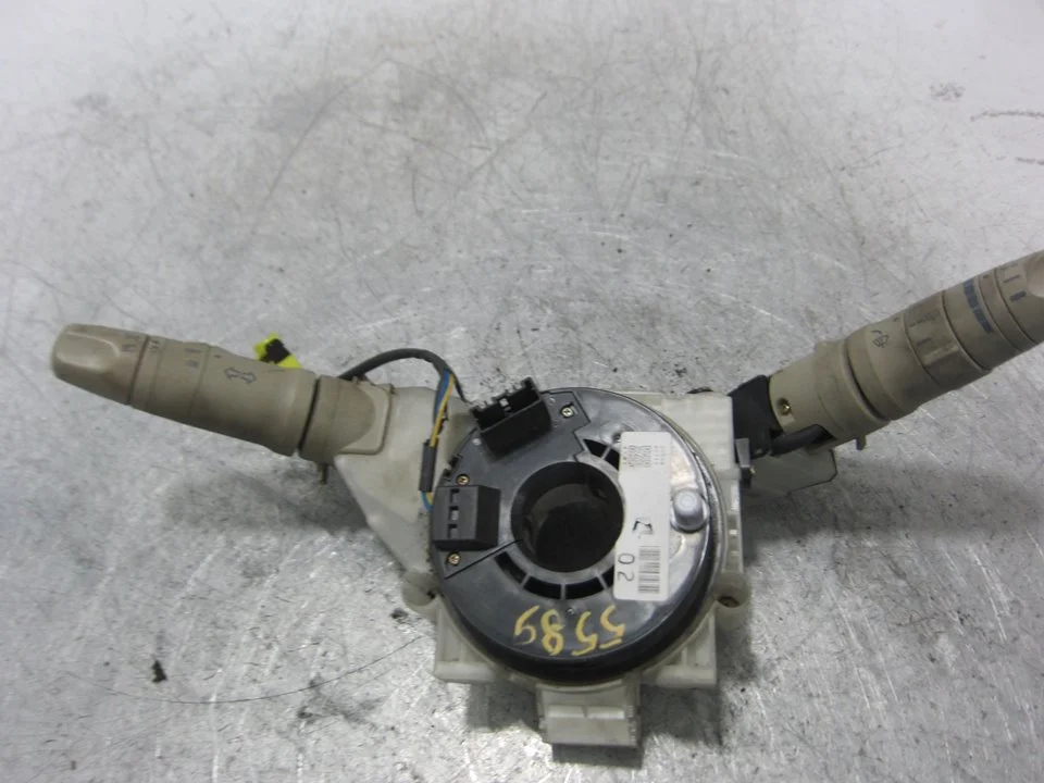 Foto de MANDO MULTIFUNCION NISSAN MICRA (K12E) referencia 25560AX712