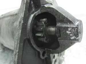 Foto de MOTOR ARRANQUE RENAULT CLIO II FASE II (B/CB0) 1.5 dCi Diesel (82 CV / 60 KW) referencia 8200306595 foto 2