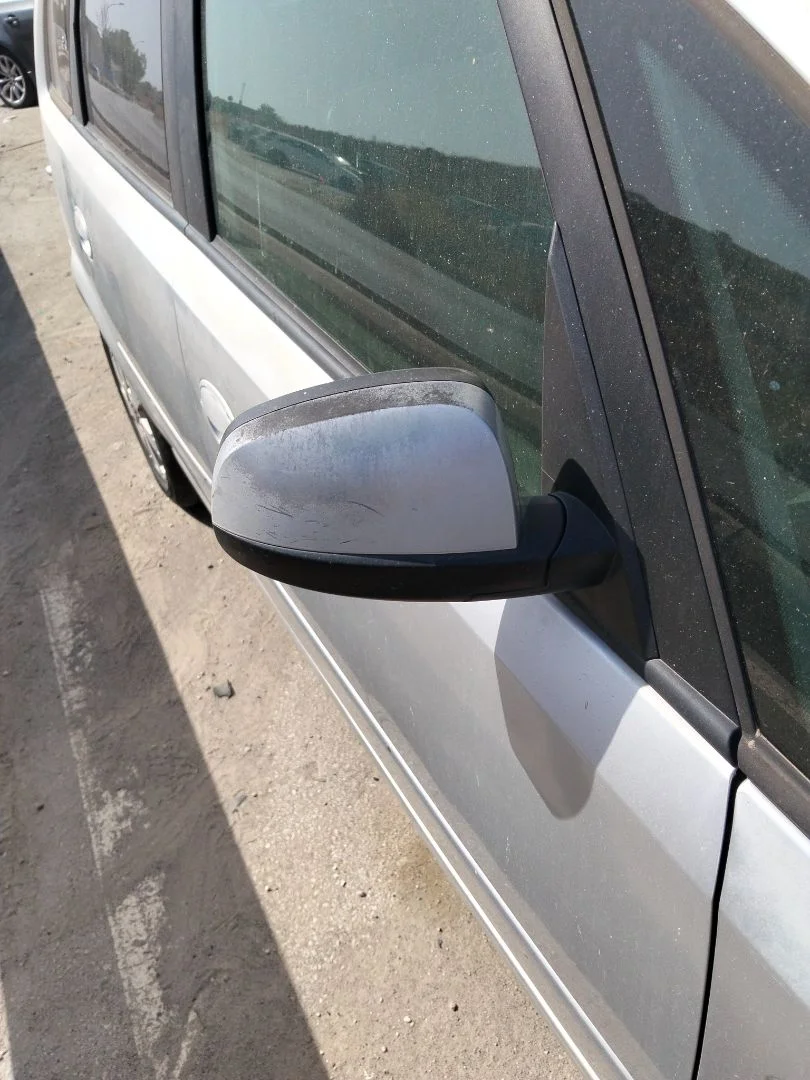 Foto de RETROVISOR DERECHO OPEL MERIVA 1.7 16V CDTI (101 CV / 74 KW)