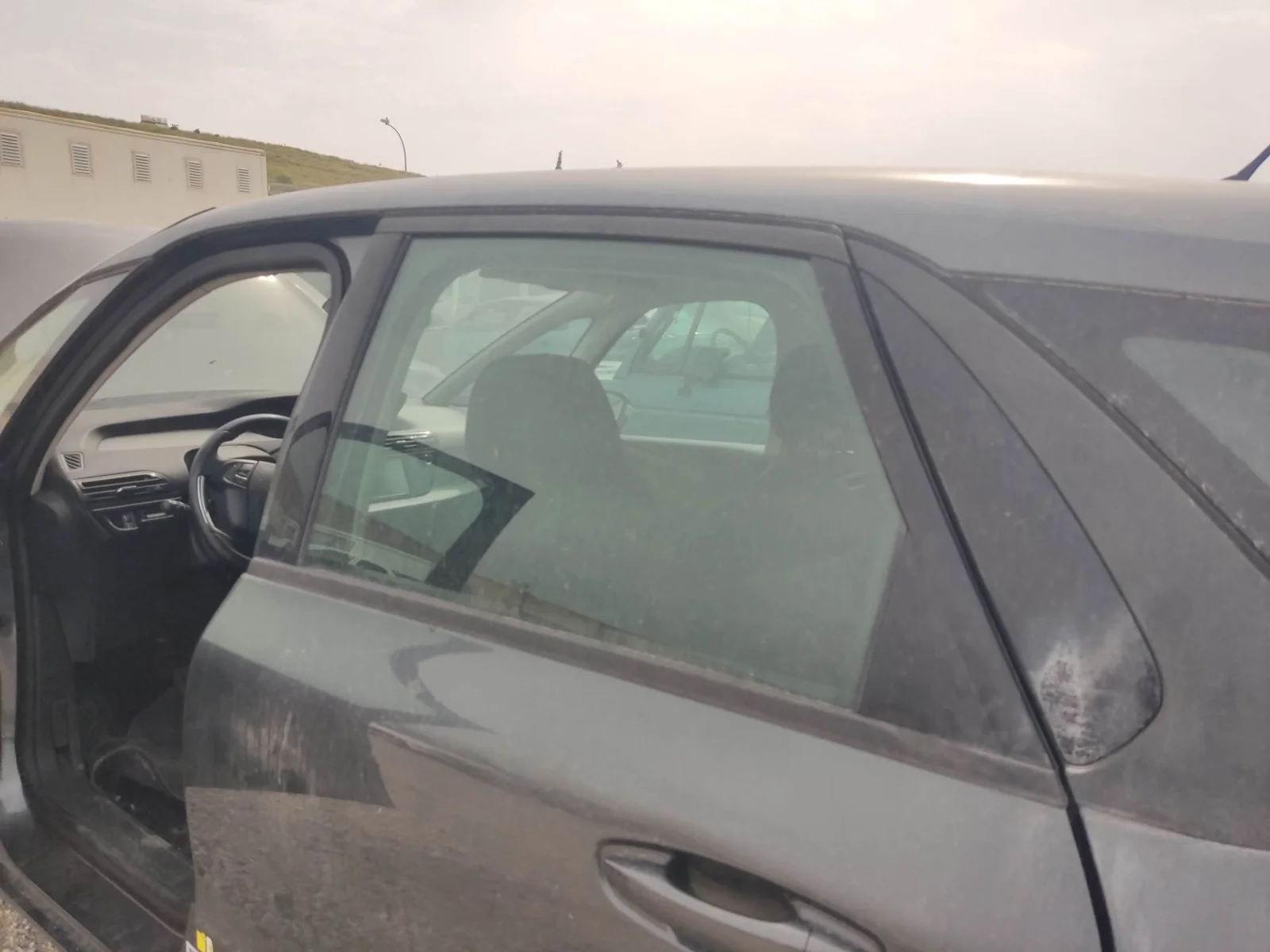 Foto de LUNA TRASERA IZQUIERDA CITROEN C4 PICASSO/SPACETOURER 1.6 HDi FAP (92 CV / 68 KW) referencia 9675837580