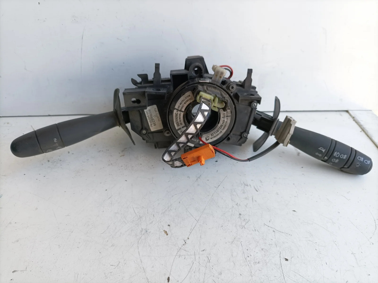 Foto de MANDO MULTIFUNCION RENAULT KANGOO I (F/KC0) 1.9 Diesel (64 CV / 47 KW) referencia VS34431619