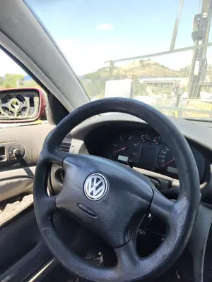 Foto de VOLANTE VOLKSWAGEN PASSAT BERLINA (3B2) 1.9 TDI (116 CV / 85 KW) referencia 3B0419091AEFKZ
