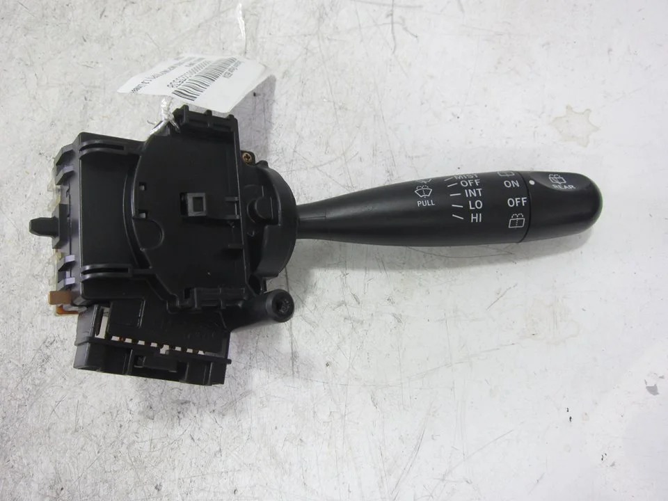 Foto de MANDO LIMPIA TOYOTA YARIS (NCP1/NLP1/SCP1) 1.3 CAT (87 CV / 64 KW) referencia 173647