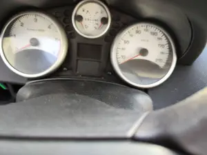 Foto de CUADRO INSTRUMENTOS PEUGEOT 207 1.4 HDi (68 CV / 50 KW)