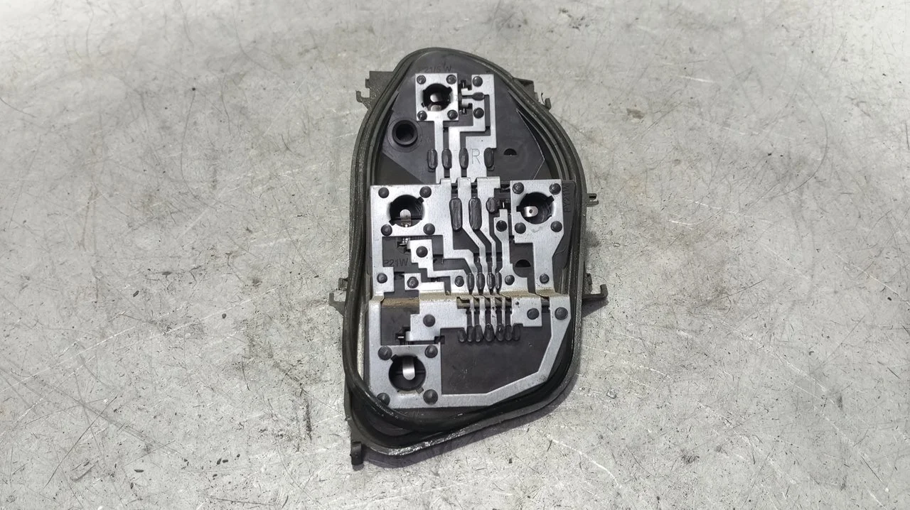 Foto de NO IDENTIFICADO RENAULT CLIO III 1.2 16V (75 CV / 55 KW) referencia 128981