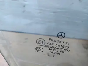 Foto de LUNA DELANTERA DERECHA MERCEDES-BENZ CLASE C (BM 204) BERLINA 2.2 CDI CAT (170 CV / 125 KW) referencia 43R01582 foto 2