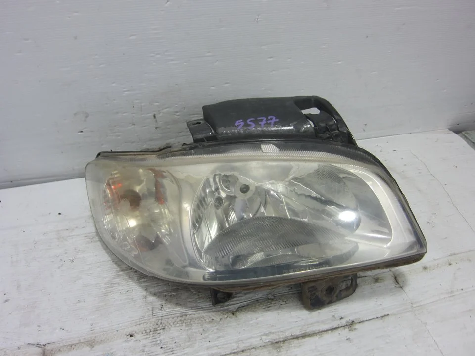 Foto de FARO DERECHO SEAT IBIZA (6K1) 1.9 SDI (68 CV / 50 KW) referencia 4451110R