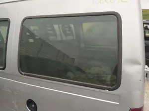 Foto de LUNA CUSTODIA TRASERA IZQUIERDA PEUGEOT EXPERT FURGÓN COMFORT (1995) 2.0 HDi (109 CV / 80 KW)