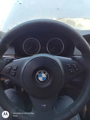 Foto de VOLANTE BMW SERIE 5 BERLINA (E60) 3.0 Turbodiesel CAT (218 CV / 160 KW)
