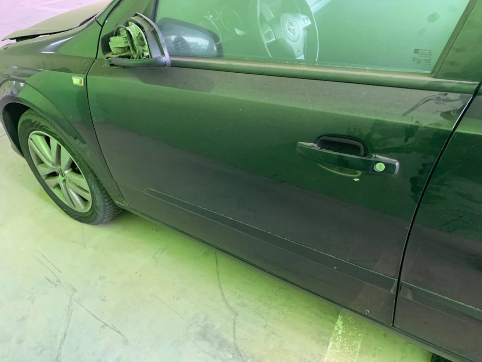 Foto de PUERTA DELANTERA IZQUIERDA OPEL ASTRA H CARAVAN 1.9 16V CDTI CAT (Z 19 DTH / LRD) (150 CV / 110 KW)