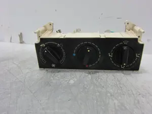 Foto de MANDO CALEFACCION / AIRE ACONDICIONADO PEUGEOT 306 3/5 PT. / 4 PT. (S2) referencia 848687D