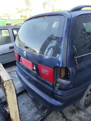 Foto de PORTON TRASERO SEAT ALHAMBRA (7V9) 1.9 TDI (116 CV / 85 KW) foto 2