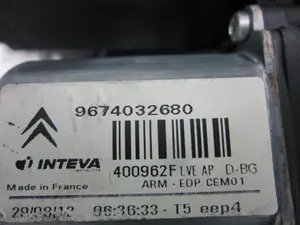 Foto de ELEVALUNAS DELANTERO DERECHO CITROEN C4 PICASSO 1.6 16V (120 CV / 88 KW) referencia 9674032680 foto 2