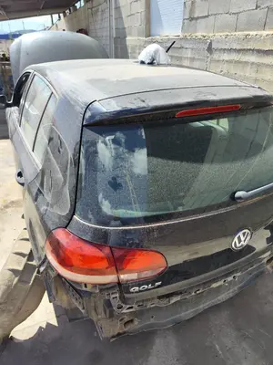 Foto de PORTON TRASERO VOLKSWAGEN GOLF VI (5K1)(10.2008) 2.0 TDI (110 CV / 81 KW) referencia 5K6827025J foto 2